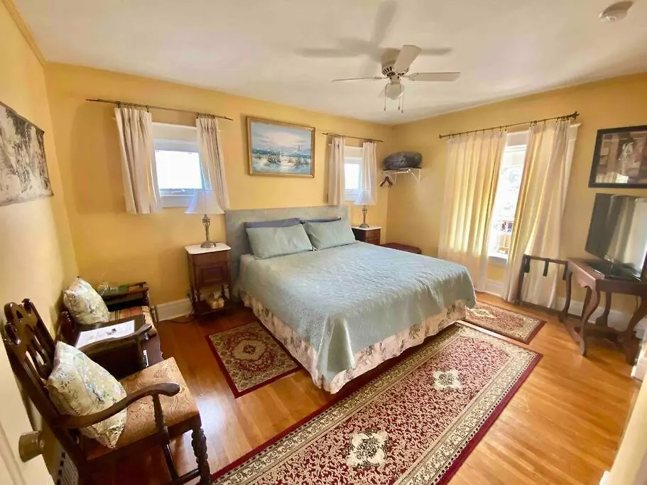 Two Bedrooms Unit With Jacuzzi And Great View Niagara Falls Holiday home