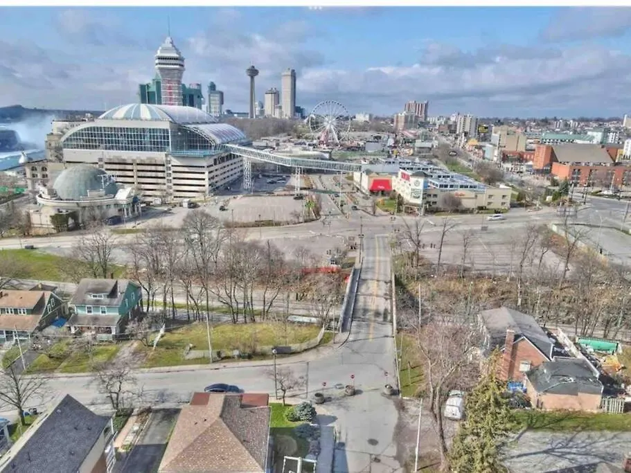 Two Bedrooms Unit With Jacuzzi And Great View Niagara Falls 0*,  Canada